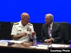 Jeff Sessions preside en Miami reunión sobre epidemia de opeáceos en EEUU.